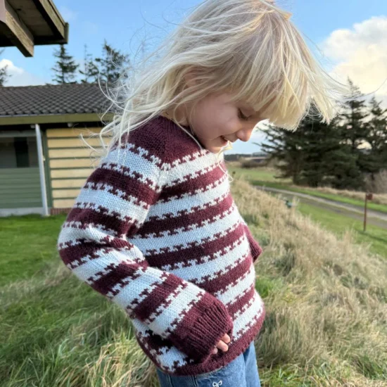 키 스웨터 주니어(Key Sweater Junior)