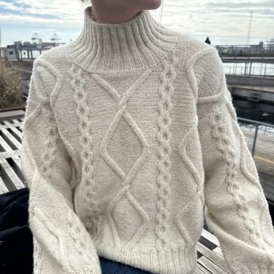 사가 스웨터(Saga Sweater)